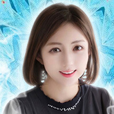神殿ローラ先生